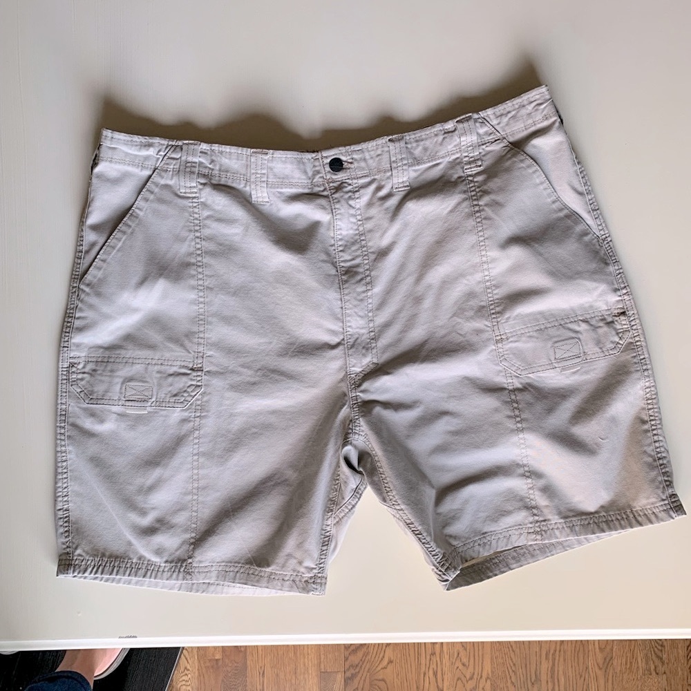 Men’s cargo shorts khaki Wrangler 46